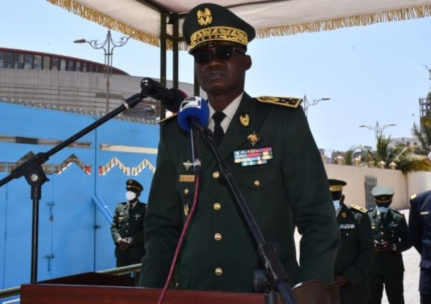 You are currently viewing Cérémonie d’au revoir aux Armées du Général Cheikh Wade