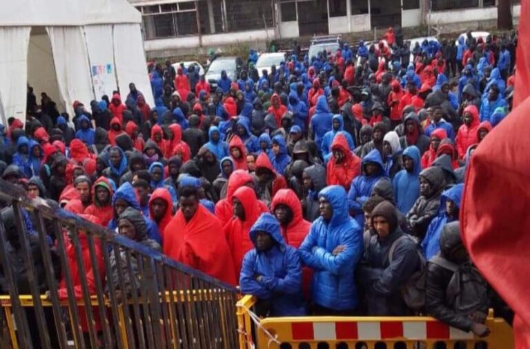Lire la suite à propos de l’article EN VISITE DANS DES CAMPS DES CLANDESTINS, LE MESSAGE TRISTE DE GUY MARIUS A MACKY